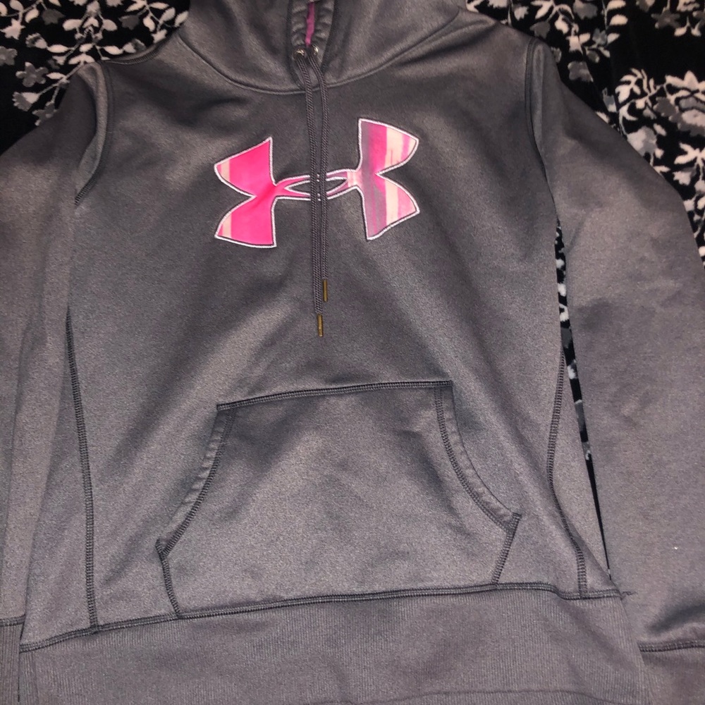 ☆ under armour hoodie ☆